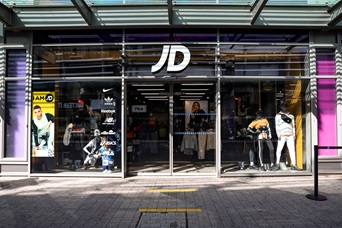 JD SPORTS